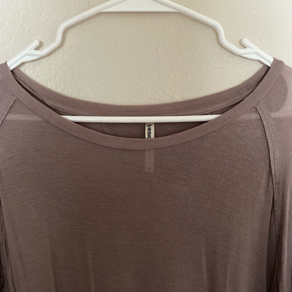 Tresics Oversized Putty Exposed Seams Hi Low Sheer Long Sleeved Tunic Tee M - Picture 6 of 9